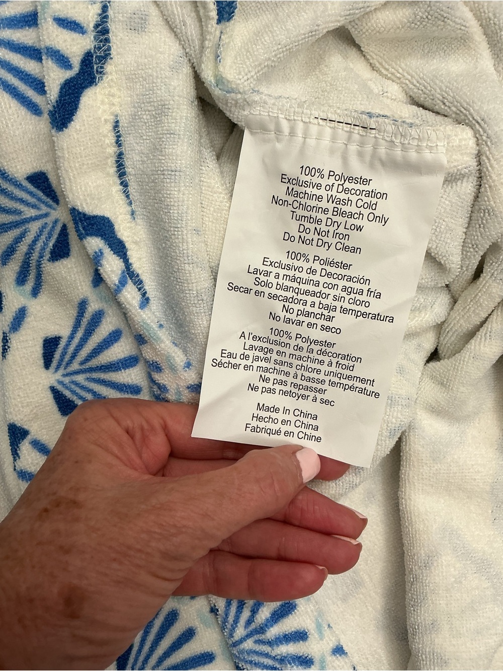 NWT Throwzy by Marlo Lorenz Seashell Hooded Towel Poncho Blue White OS - Picture 6 of 9